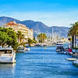 Hébergement de vacances Casita Con Jardin, Bbq, Wifi, Centro Y Playa, Empuriabrava