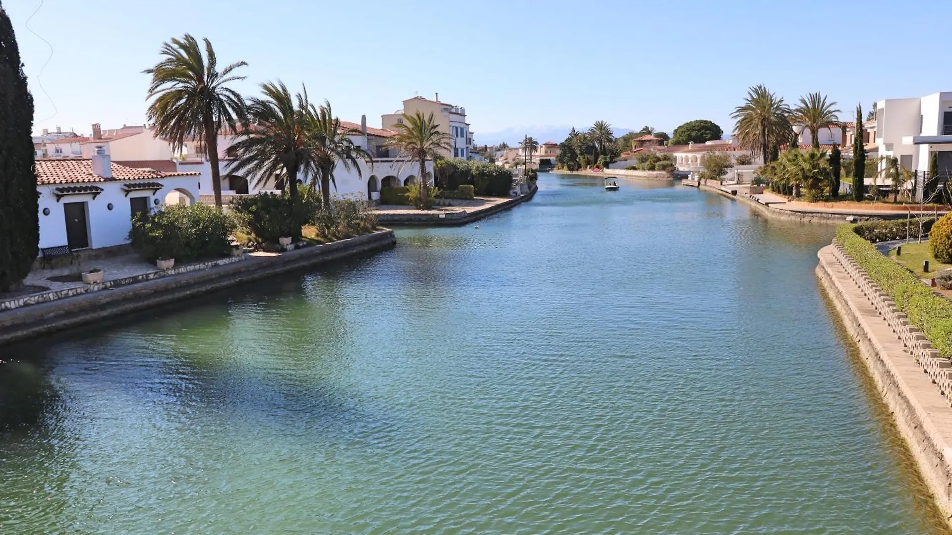 Port Emporda - Preciosa Vista Al Canal Empuriabrava Espagne